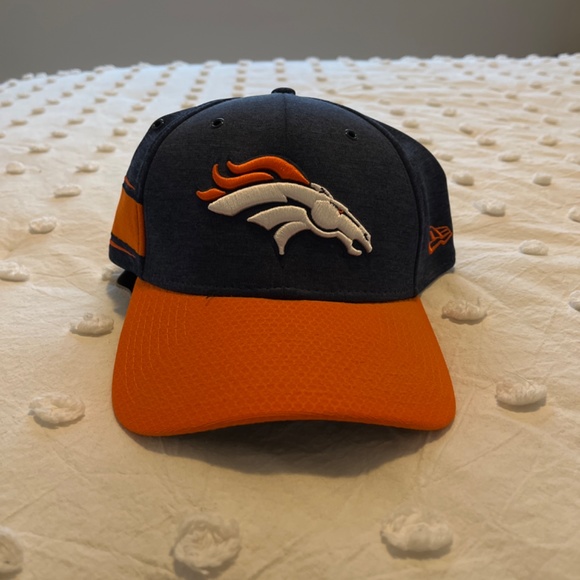 Denver Broncos New Era Hat - Picture 2 of 6